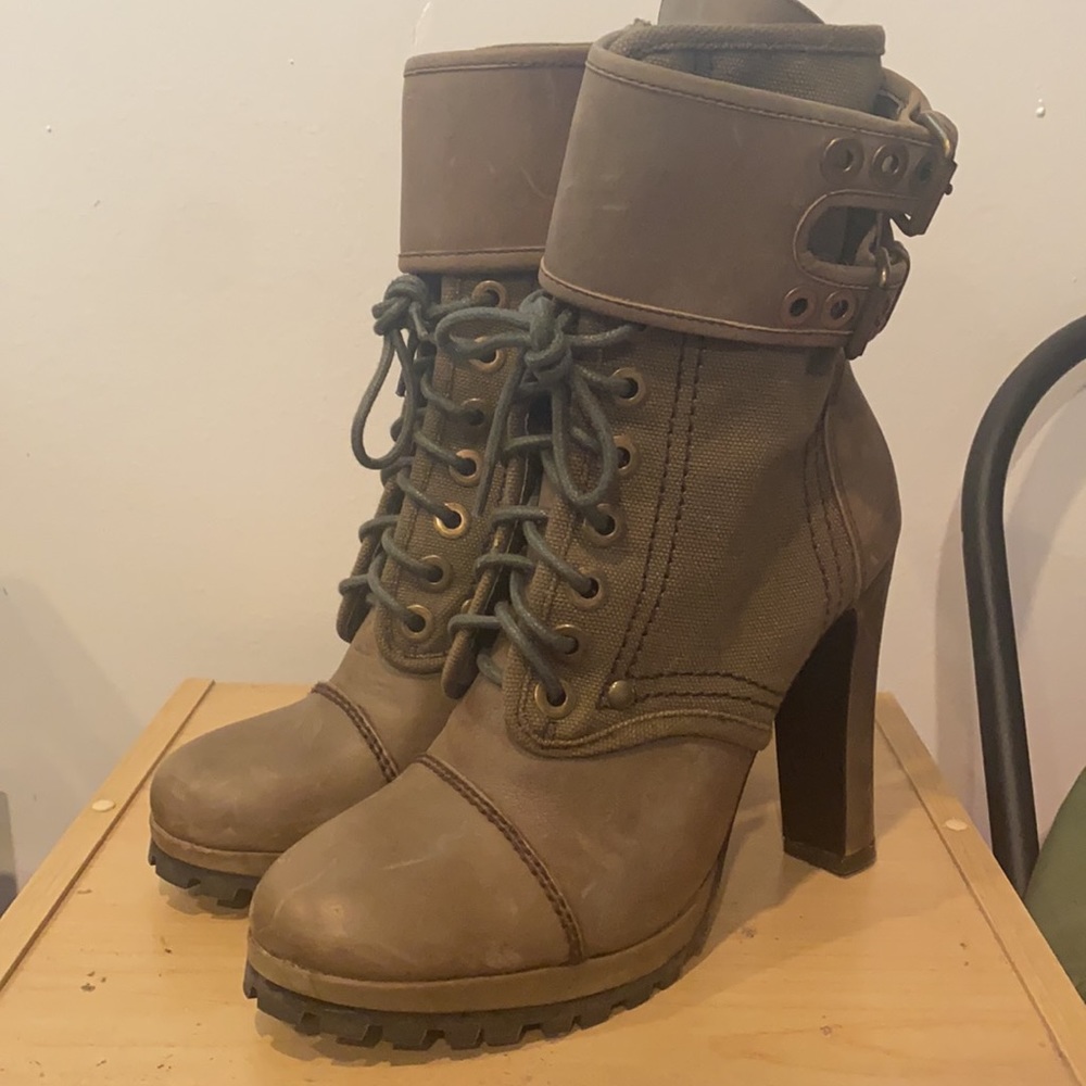 Dolce Vita platform boots